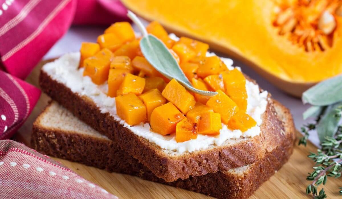 Butternut Squash and Goat Cheese Crostini