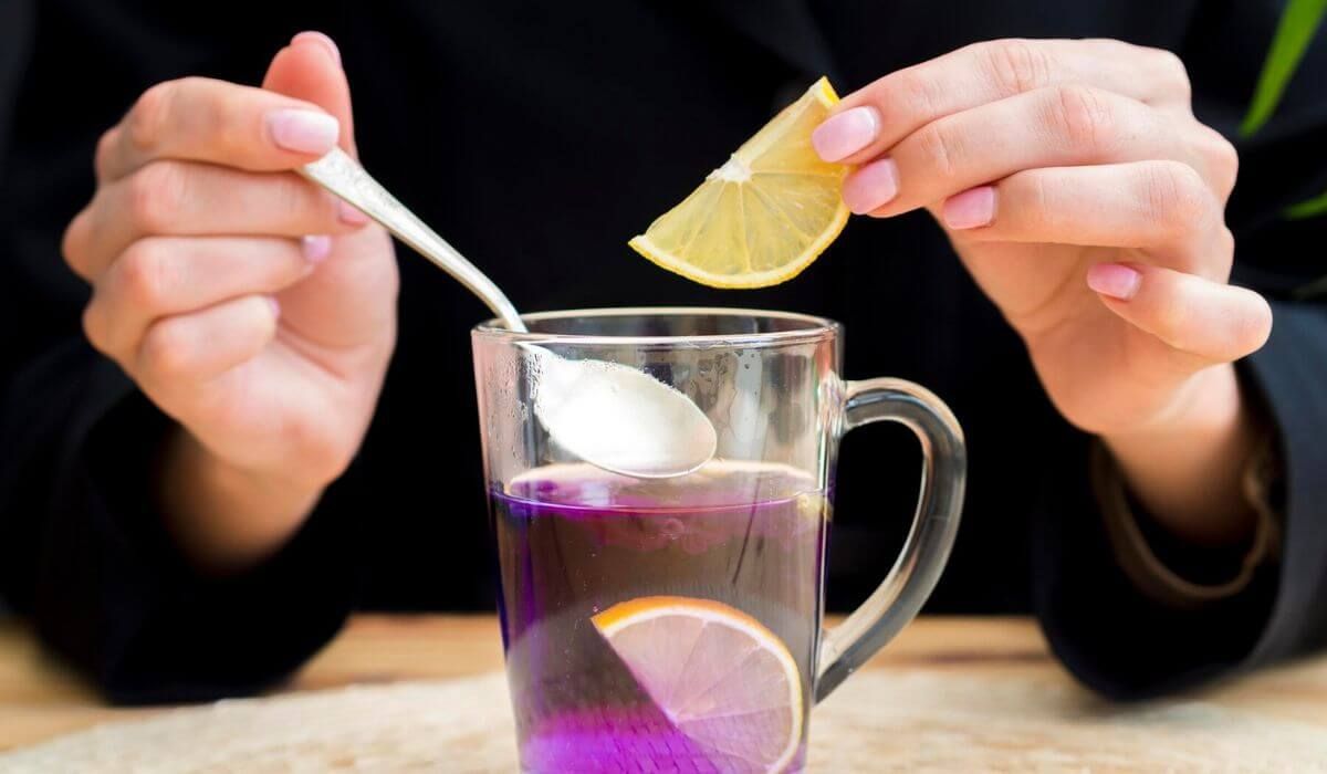 Fill with lemonade or butterfly pea tea