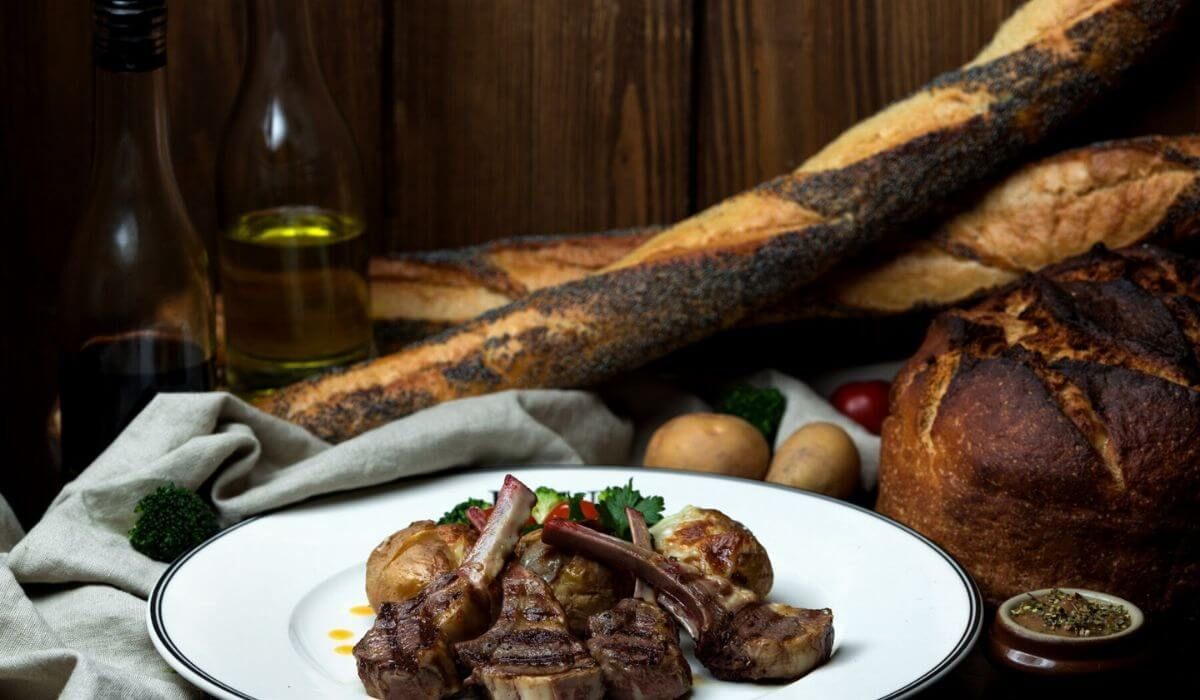 Signature country-style menu
