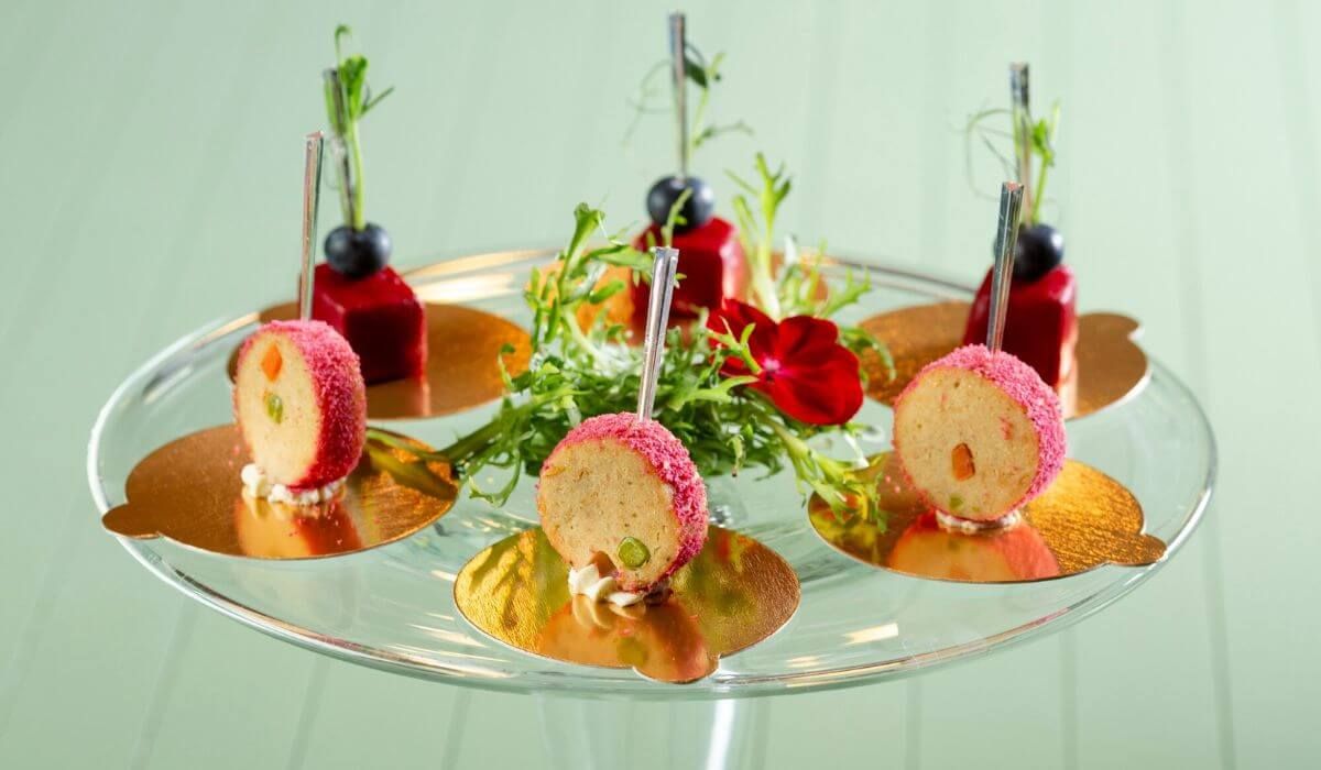 Stylish canapé presentations