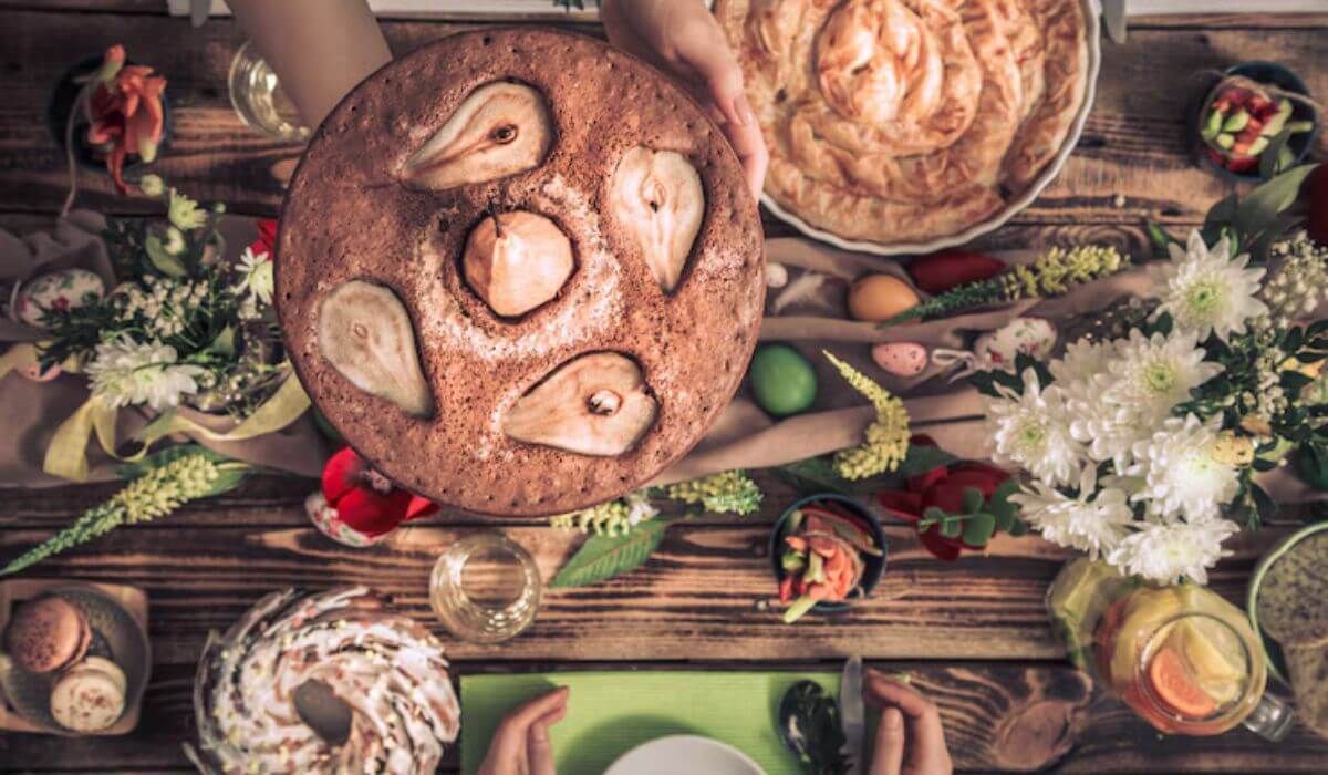 autumn dessert table rustic wedding caramel apple
