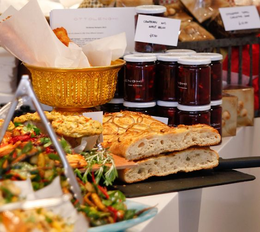 Tips for Working with Your Caterer on a Themed Event