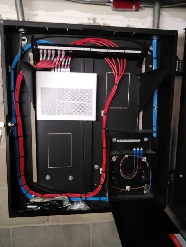 INTEGRACIÓN DE SISTEMAS EN CABLEADO ESTRUCTURADO, S.A. DE C.V.