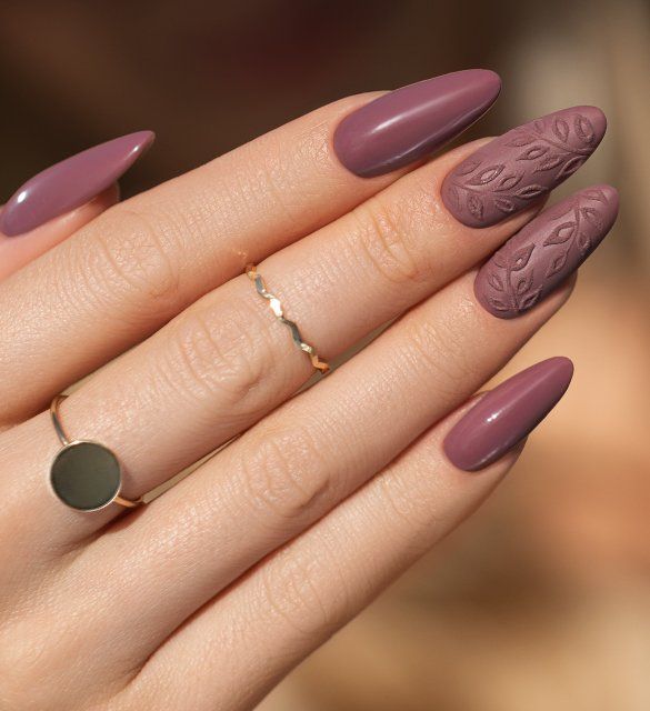 Behandelingen, gelnagels, gellak, handen en voeten, bruidsnagels, nagelbijter
