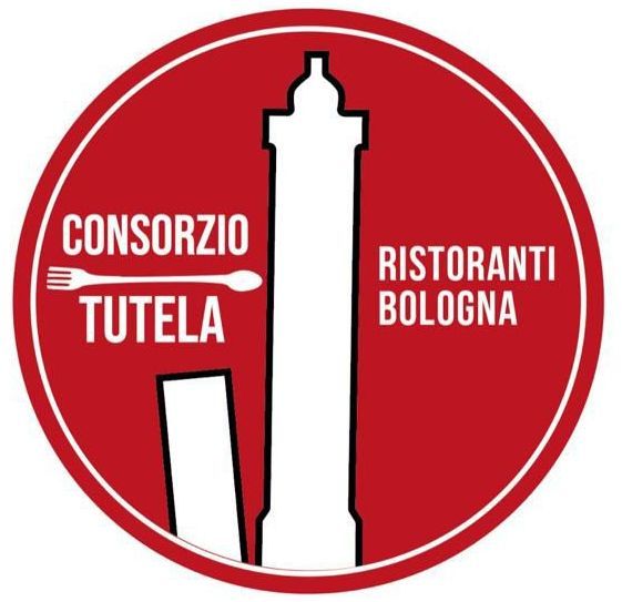 Cerchio rosso con contorno bianco, raffigurante il logo del Consorzio Tutela Ristoranti Bologna con la sagoma di una torre, una forchetta e un cucchiaio.