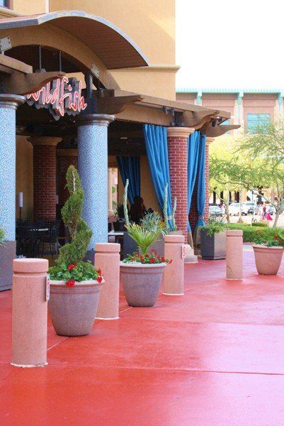 bollards-near-building-entrace