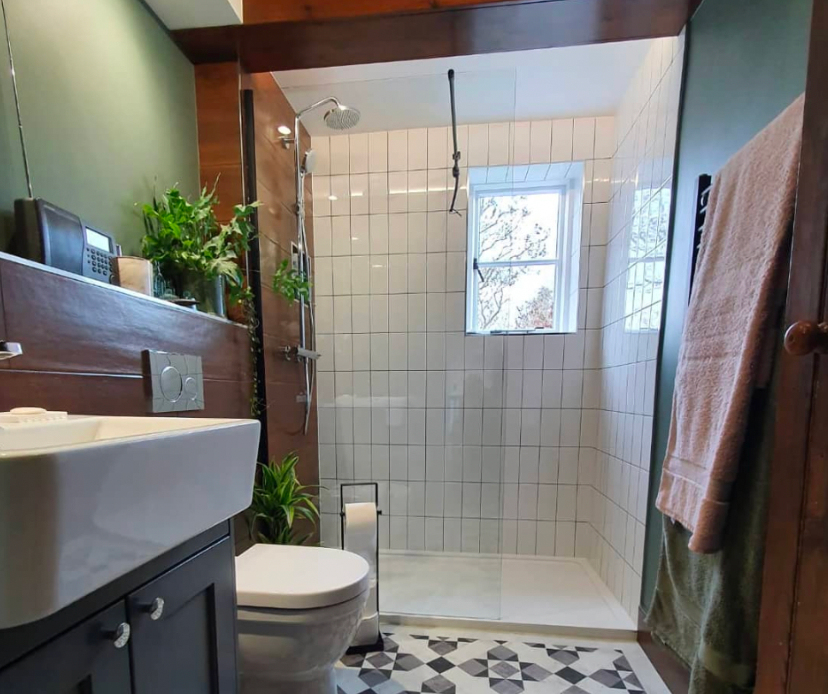 Botanical themed bathroom