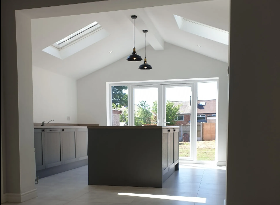 Modern high ceiling kitchen