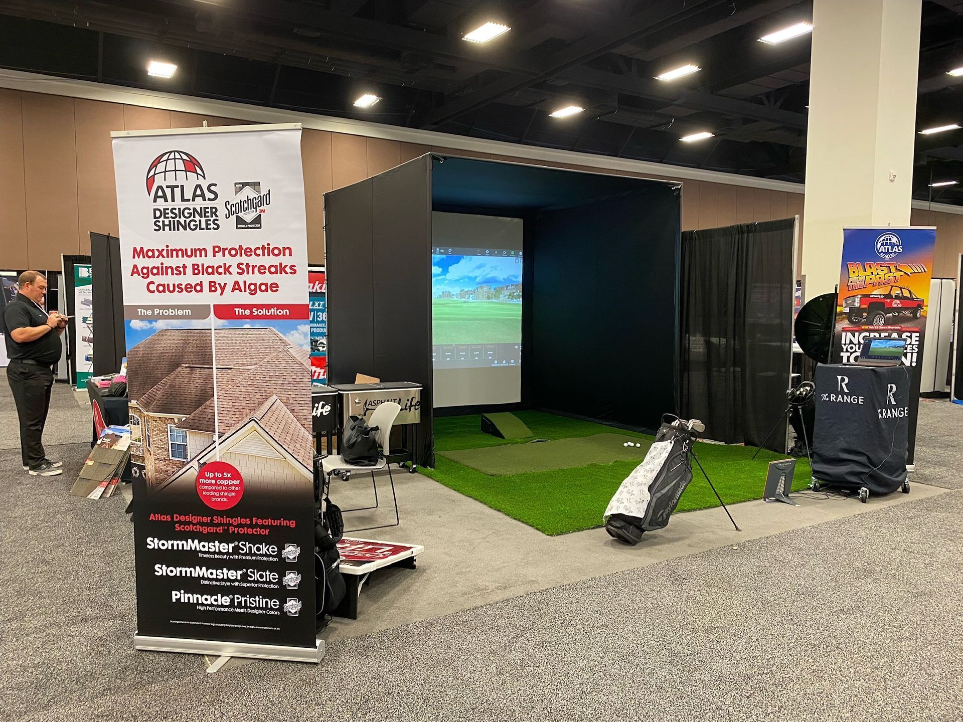 Golf simulator for Employee Appreication Events in Dallas Ft. Worth