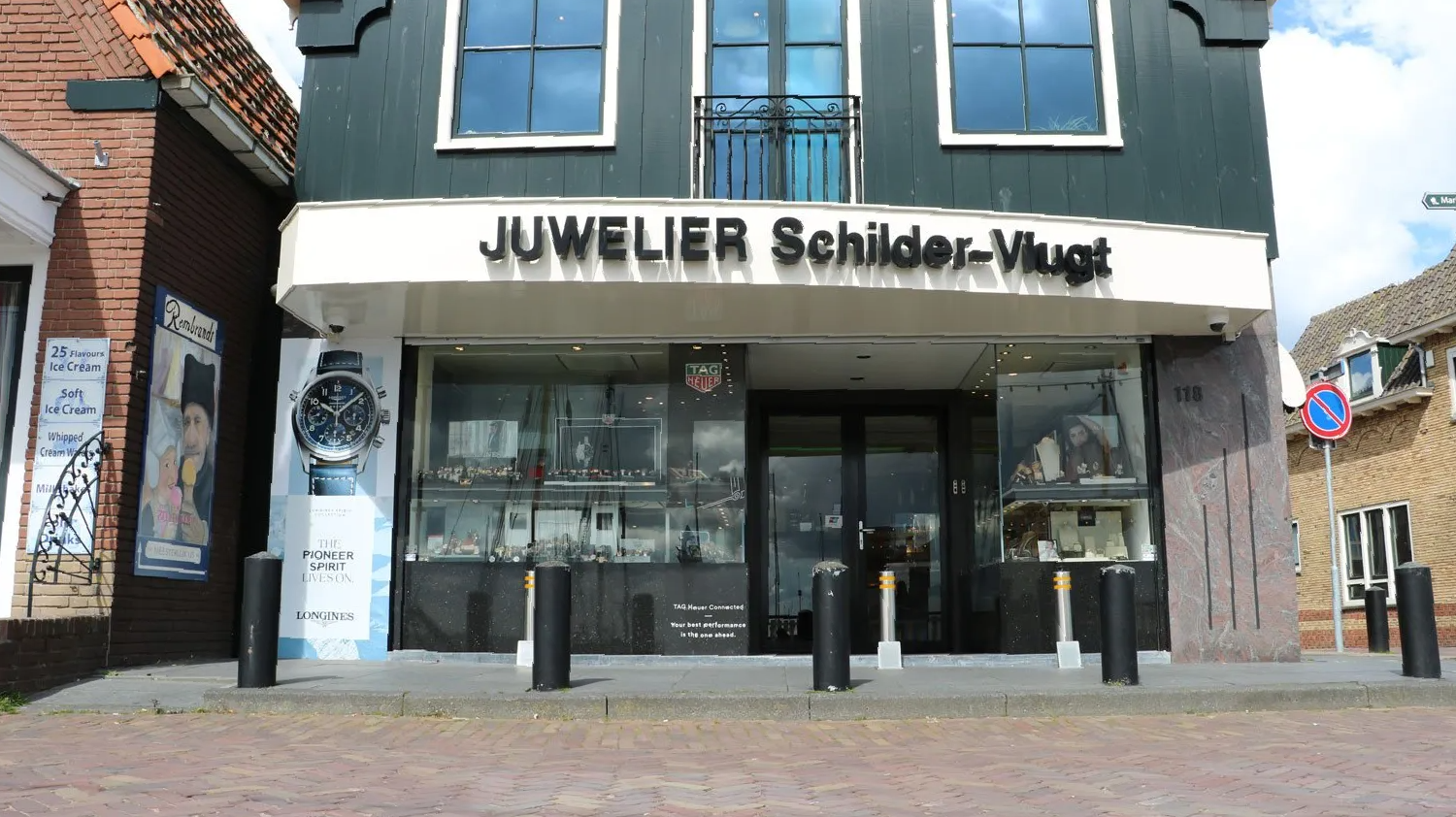 Die Vorderseite des Juweliergeschäftes  Juwelier Schilder-Vlugt