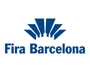Un logotipo azul para una empresa llamada Fira Barcelona sobre un fondo blanco.