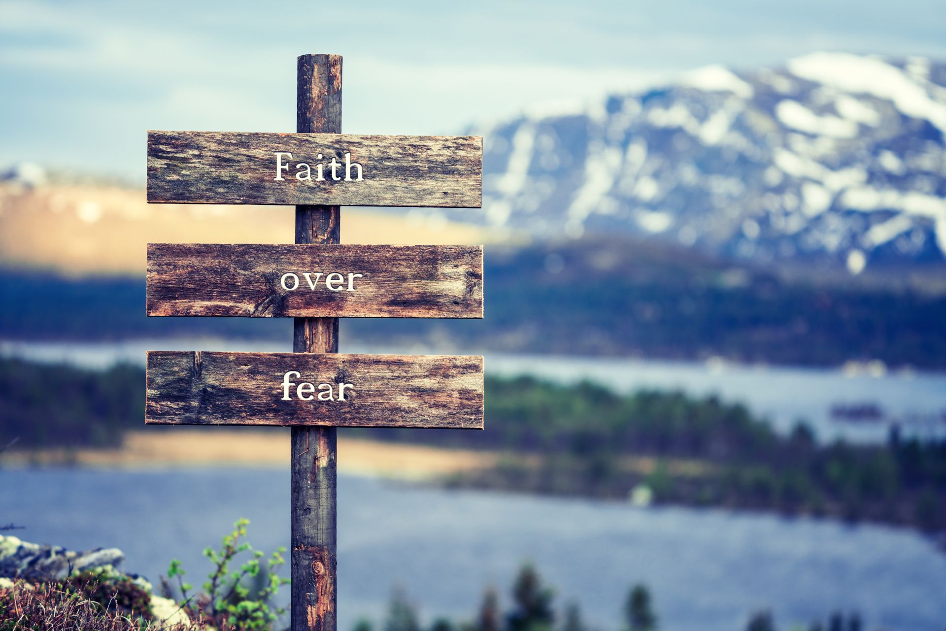 AN image of a sign that says