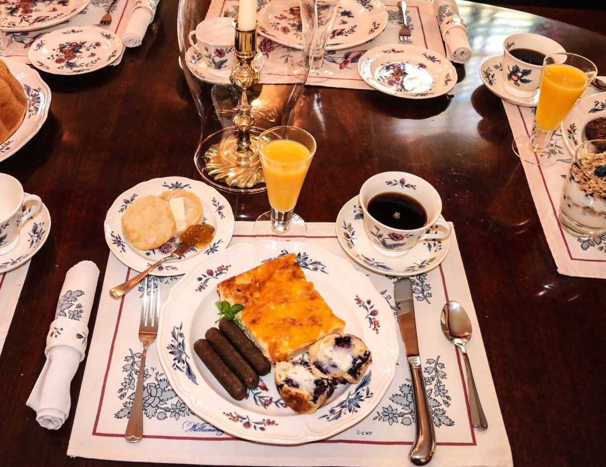 A description of meals that are available at Gracefield Hall.