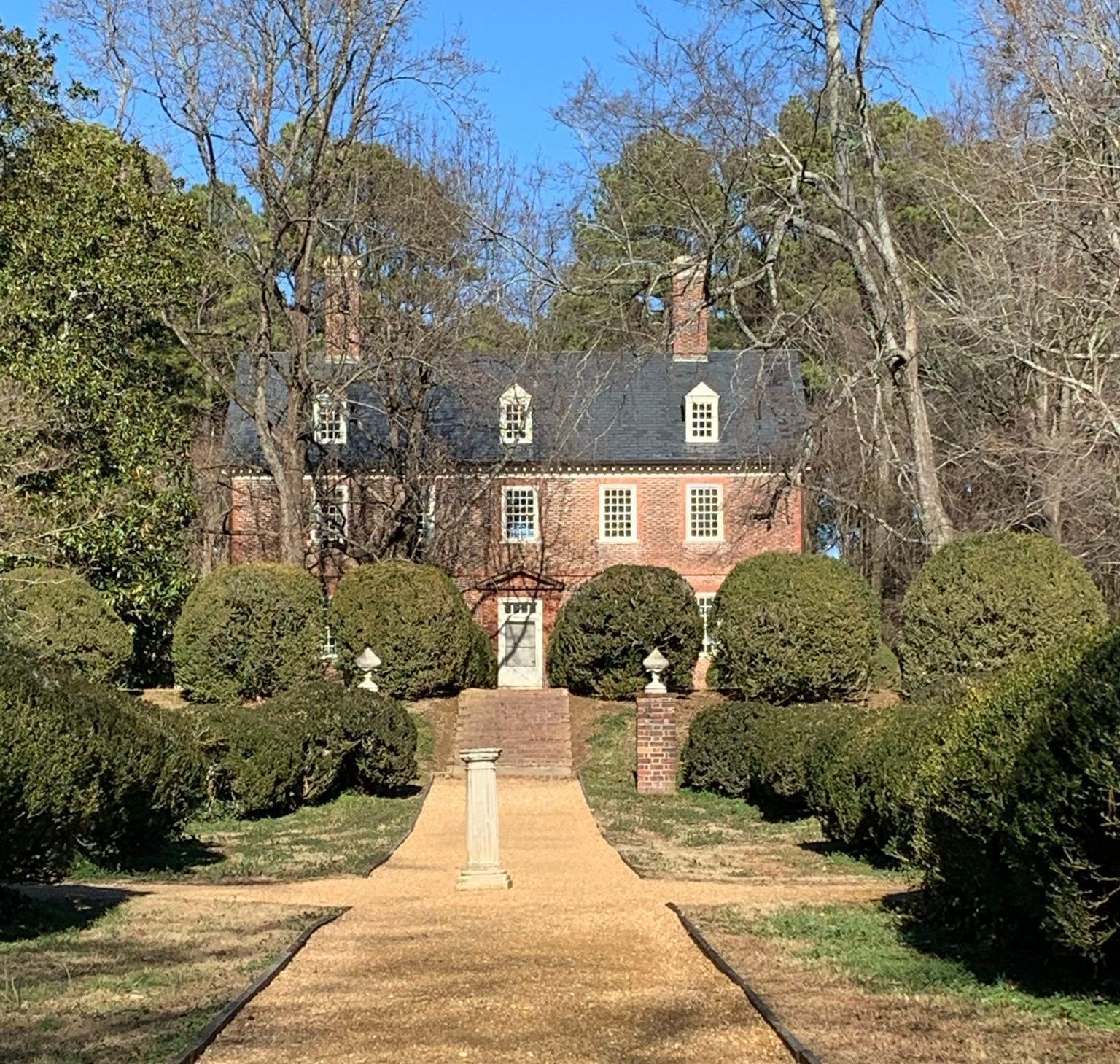 A photo of a historic house in Virginia.