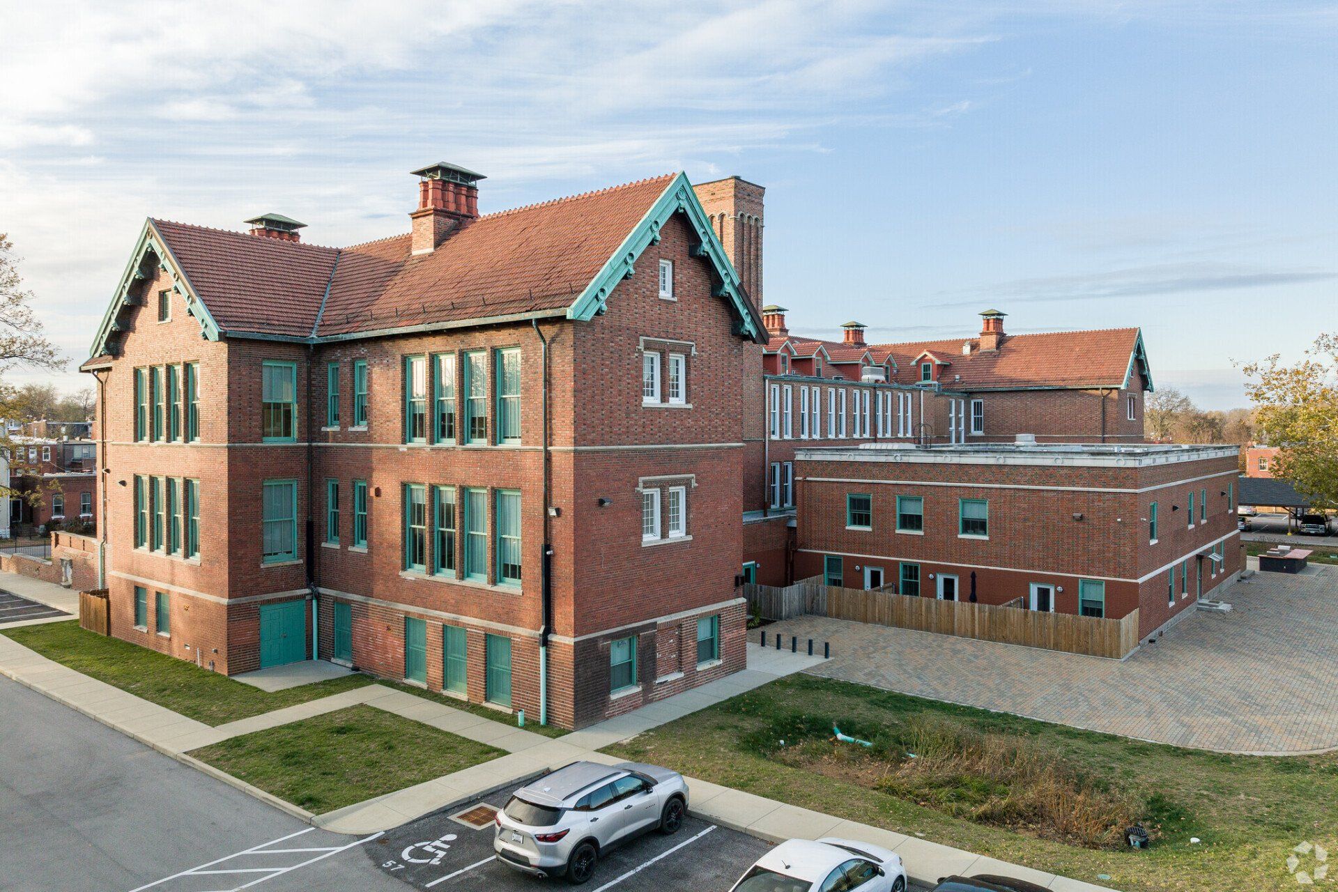 Exterior of Shepard School Lofts