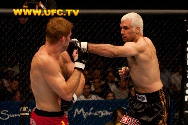 Elvis Sinosic fighting Forest Griffin in the UFC