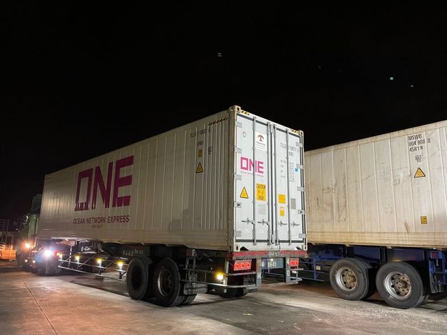 Truck