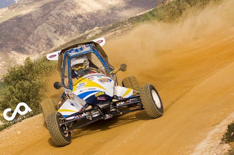 Kartcross in curva