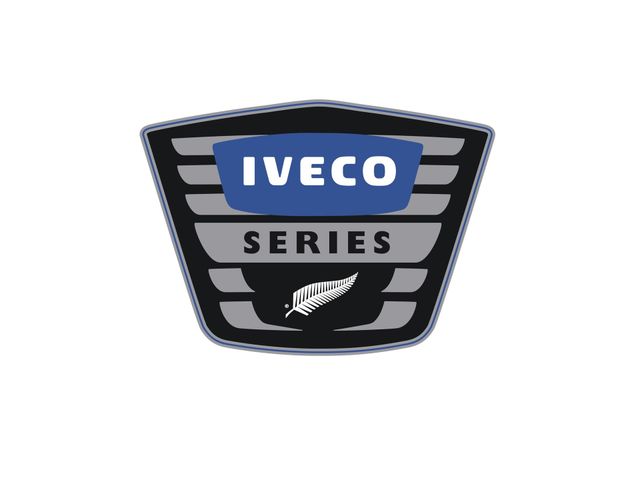 Su sfondo bianco è mostrato il logo della serie Iveco.