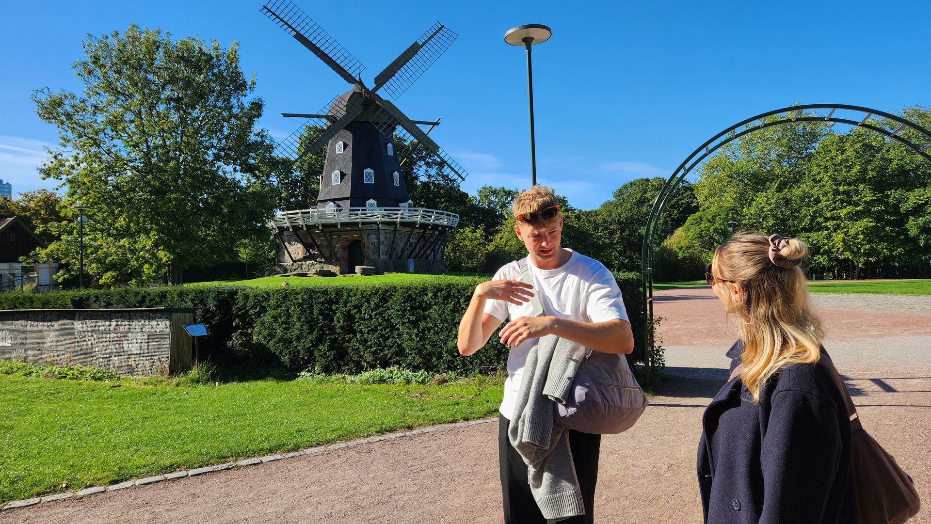 Guided tour with a local guide at Slottsmöllan, the castle windmill.