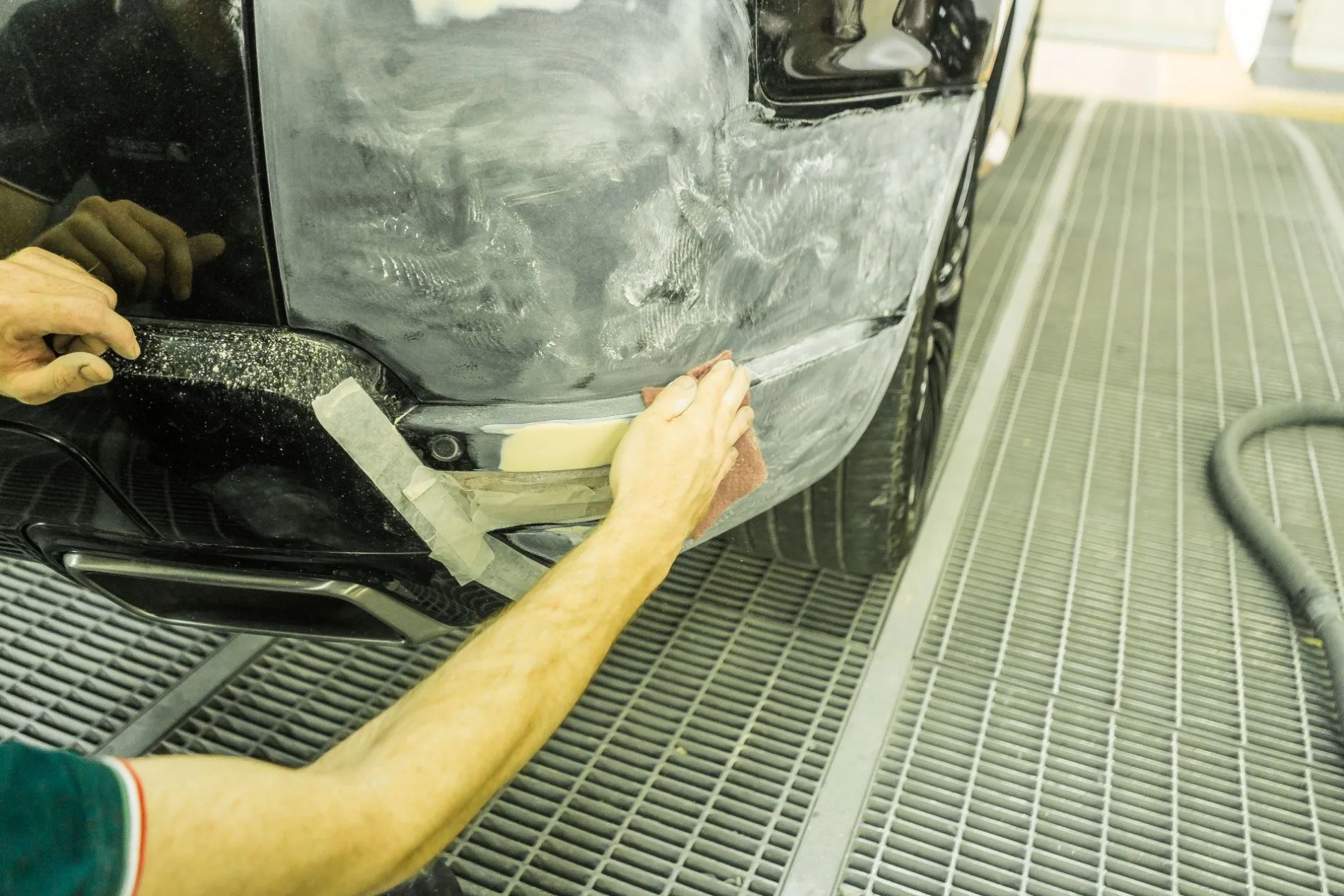 trattamento su carrozzeria auto