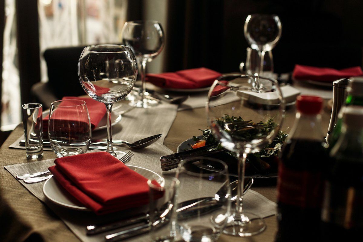 Throw the Perfect Holiday Party in Mid-Missouri With Argyle Catering!