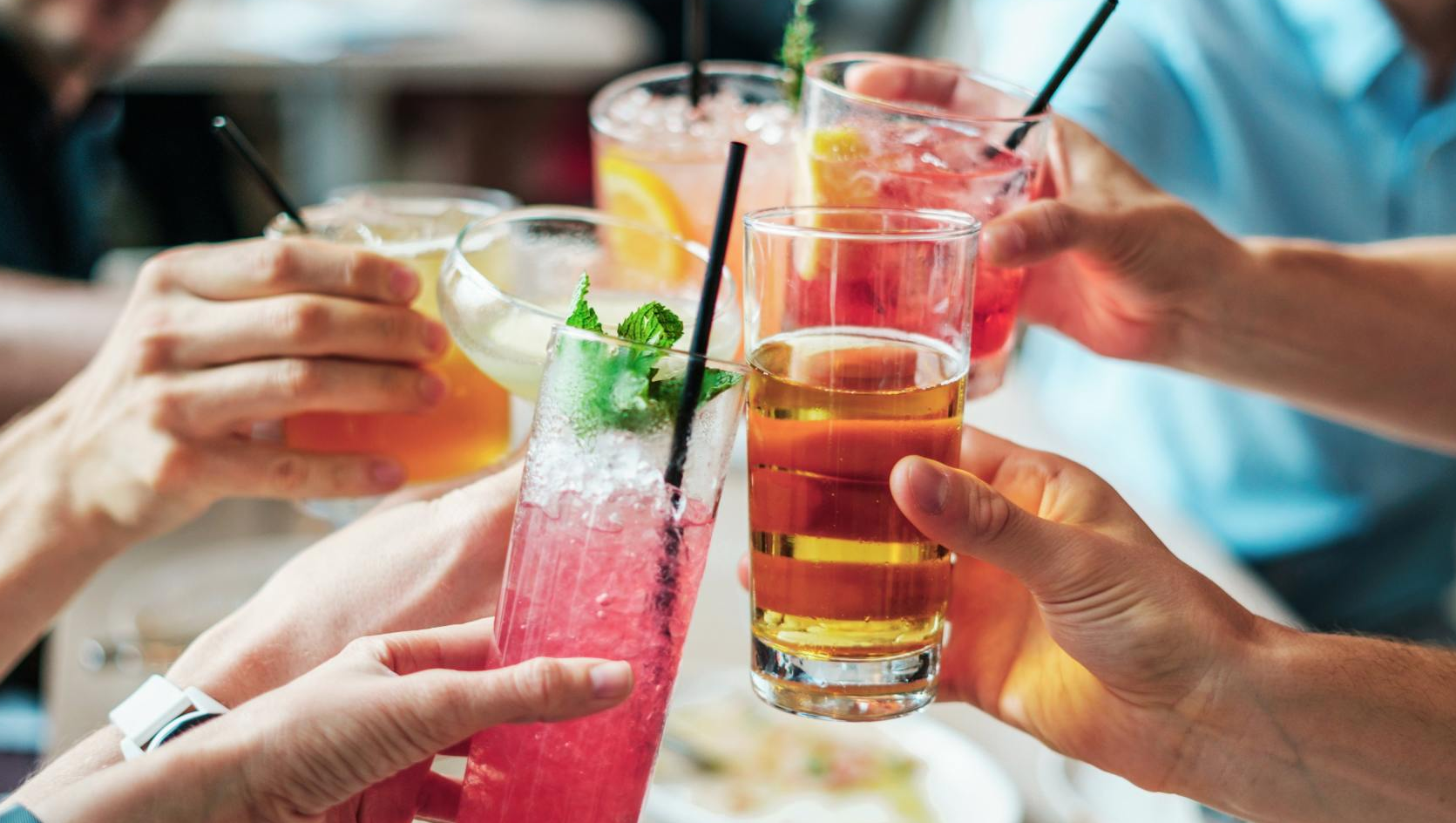 Cheers to Argyle Catering’s High Quality Gallery & Menu in Mid-MO! Grab a Drink & Celebrate.