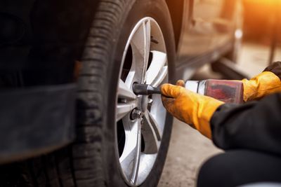 Tire change service