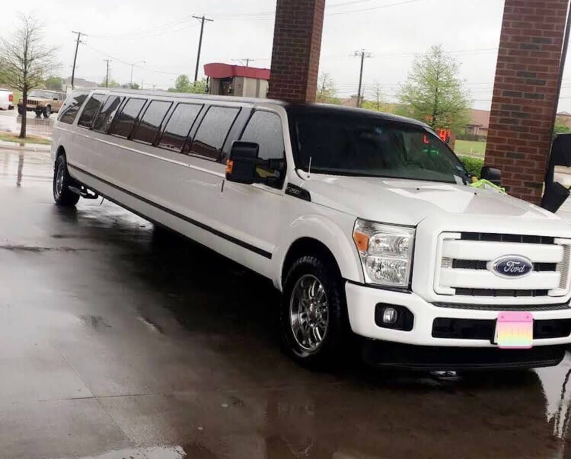 suv limo rental service in Dallas TX