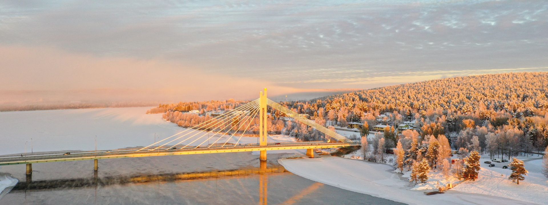 Jätkänkynttilä bridge in Rovaniemi in winter
