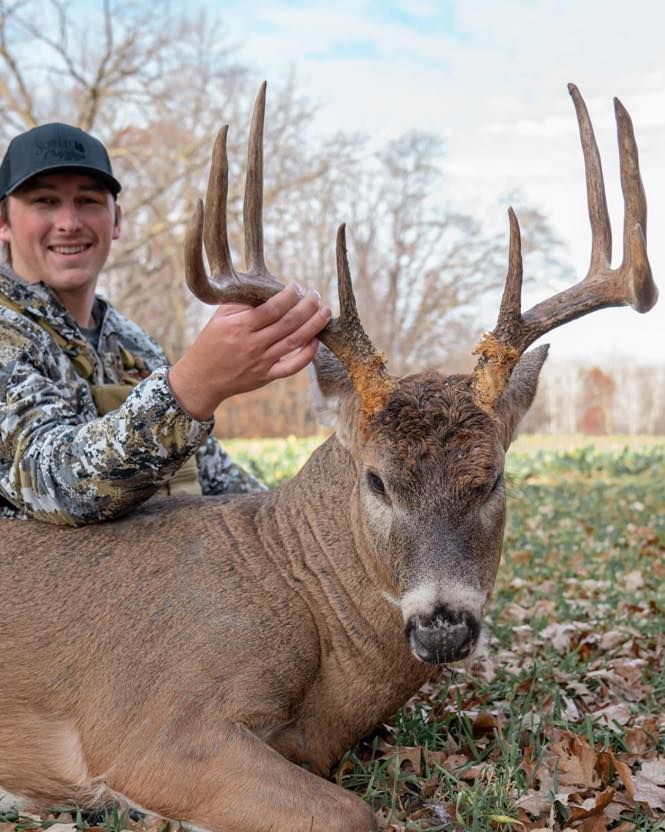 Big Bucks, Deer Hunting, Bow Hunting, Gun Hunting, Deer Scents, Minnesota Hunting, Deer Mineral, Urine Scents, Rut, Pre Rut.