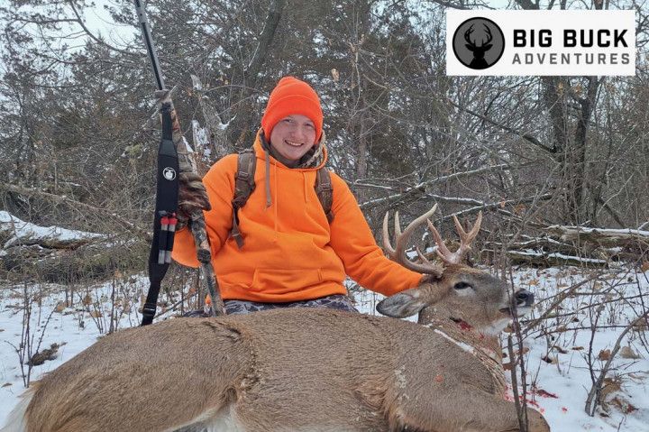 Big Bucks, Deer Hunting, Bow Hunting, Gun Hunting, Deer Scents, Minnesota Hunting, Deer Mineral, Urine Scents, Rut, Pre Rut.
