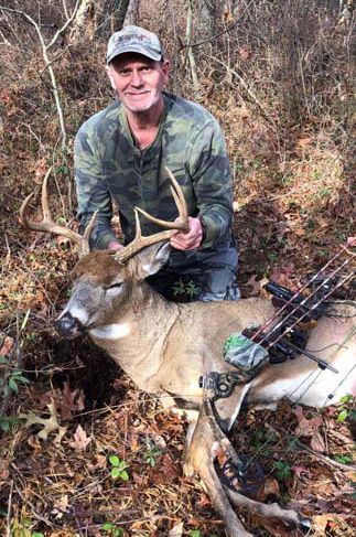 Big Bucks, Deer Hunting, Pre Rut, Bow Hunting, Gun Hunting, Minnesota Hunting, Central Minnesota, Testimonial, Site Review.