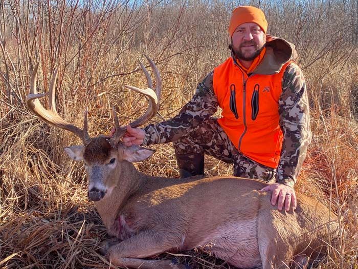 Big Bucks, Deer Behavior, Deer Hunting, Rut, Bow Hunting, Minnesota Hunting, Central Minnesota, Testimonial, Site Review.