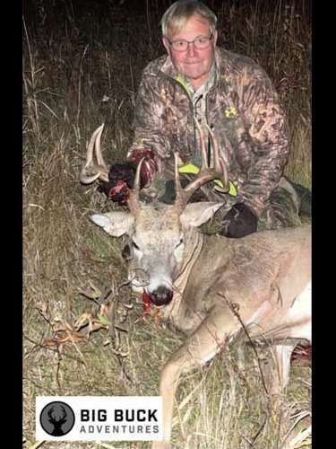 Deer Hunting, Minnesota Hunting, Clover Mix, Brassica Mix, Mock Scrapes, Buck Preorbital, Glandular Scents, Rut, Big Bucks