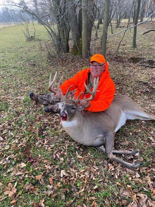 Deer Hunting, Minnesota Hunting, Central Minnesota, Food Plot Seed Mixes, Deer Scents, Bow Hunting, Gun Hunting, Rut.
