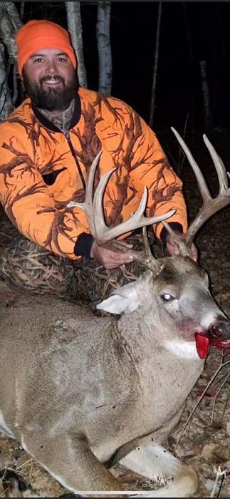 Deer Hunting, Minnesota Hunting, Mock Scrapes, Buck Preorbital, Deer Mineral, Urine Scents, Glandular Scents, Rut, Big Bucks