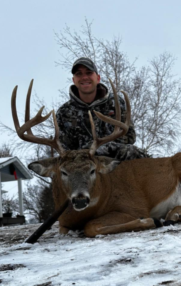 Deer Behavior, Deer Hunting, Big Bucks, Deer Mineral, Central Minnesota, Tarsal Glands, Hanging Ropes for Mock Scrapes