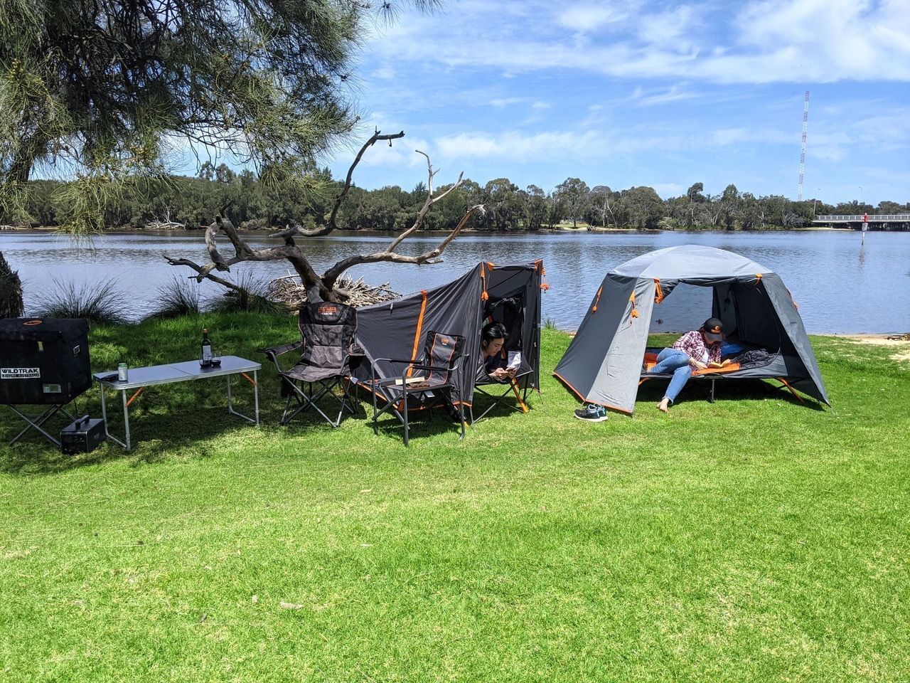 4WD dual battery and camping power gear at Battery Traders