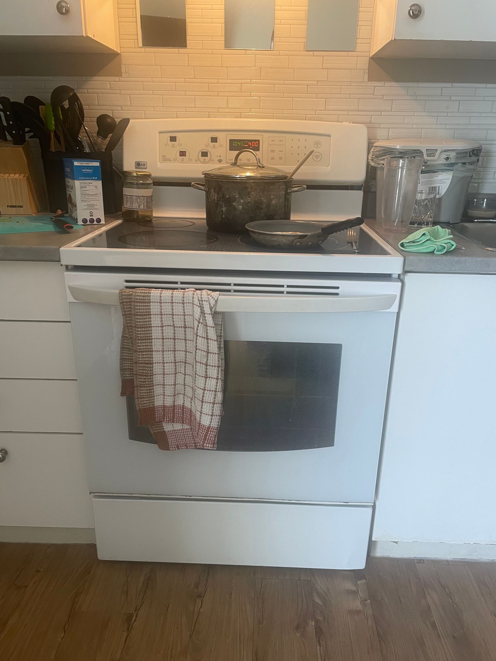 Oven & Stove Repair Kelowna BC