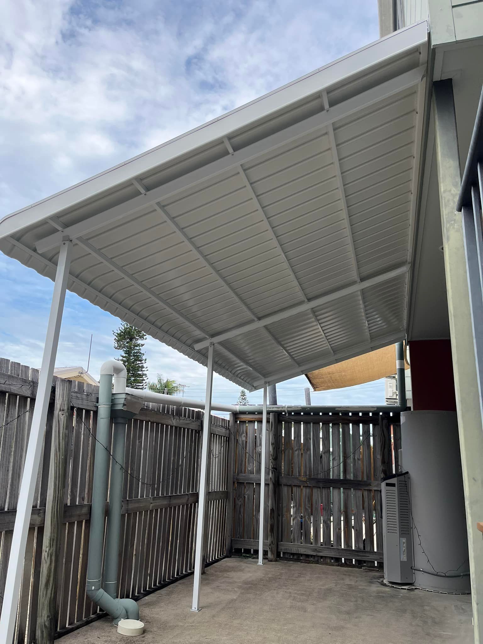 Outdoor Awning White  — Whitsunday Blinds & Security In Beaconsfield, QLD