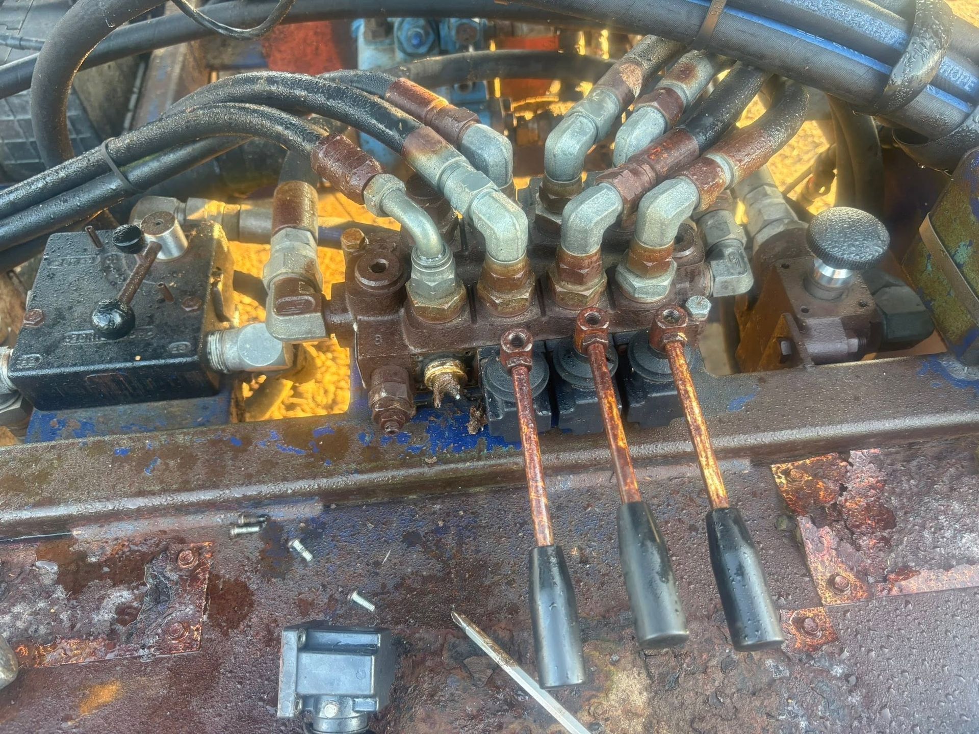Diesel fitting