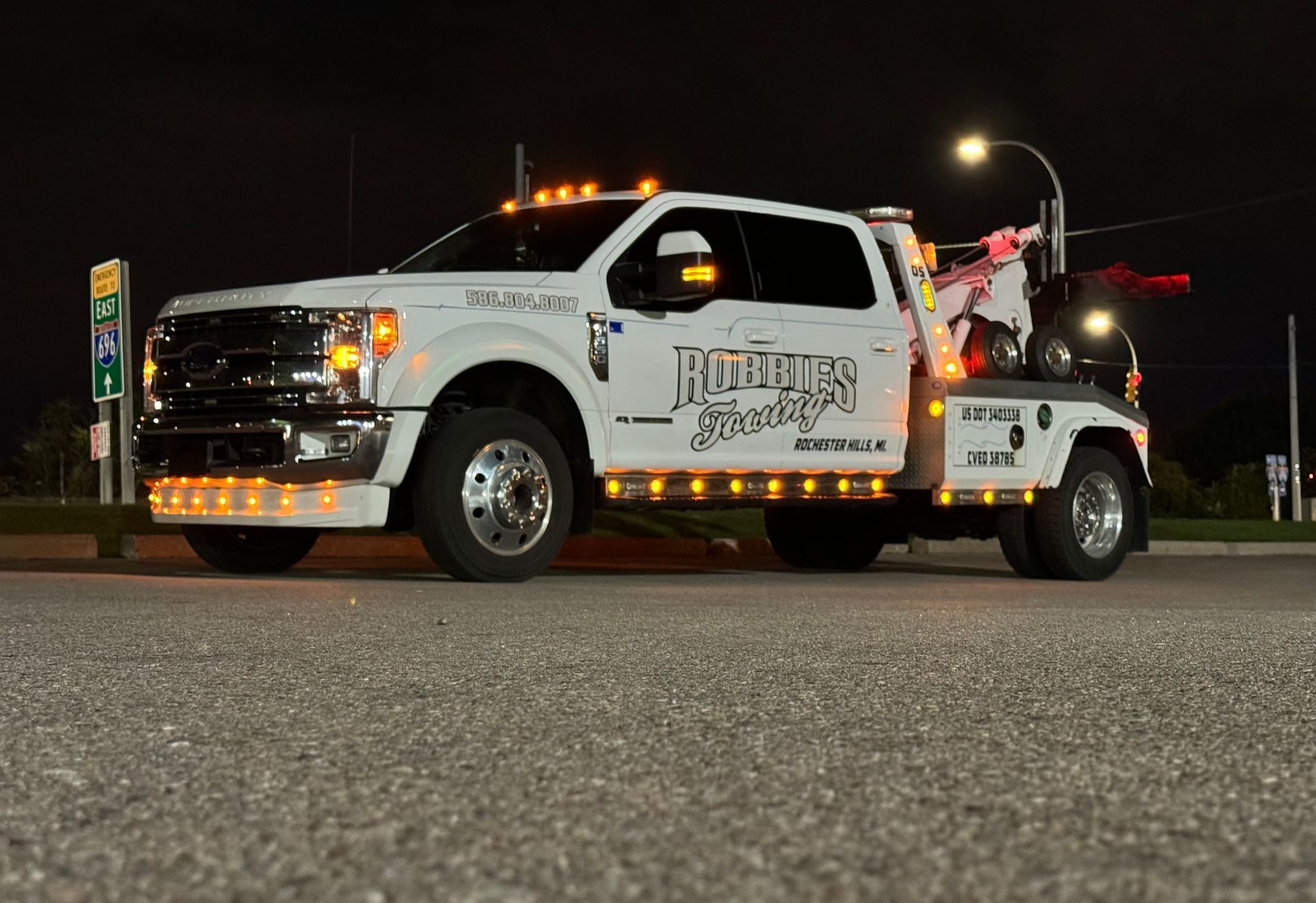 tow trucks near me in Shelby Township, MI
