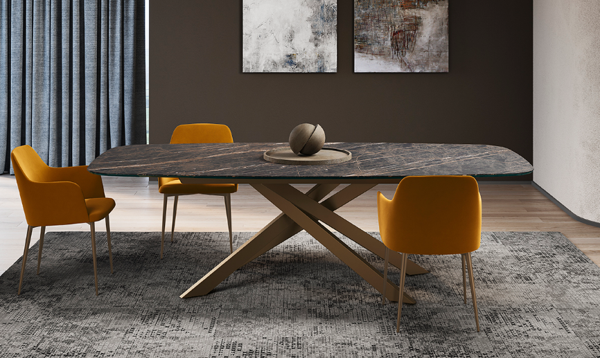 L’infinita personalizzazione di Bliss, lo rende l’elemento chiave della sala da pranzo attorno a cui poter sviluppare con comodità gli inviti di amici e parenti. L'essenzialità della struttura dona eleganza al tavolo e pone in risalto l’unicità dei piani, diversi sia per misure che per forme e materiali. La struttura metallica, configurabile in 4 finiture, è abbinabile ad una ampia scelta di forme e piani di lavoro come il nobilitato, il legno Impiallacciato, il Cristallo, la Superceramica e il Supermarmo per soddisfare ogni tipologia di esigenza e per adattarsi ad ogni stile di arredo. Il tavolo Bliss è disponibile in diverse dimensioni con piano fisso rettangolare o a botte. In entrambi i formati è prevista anche la versione allungabile.