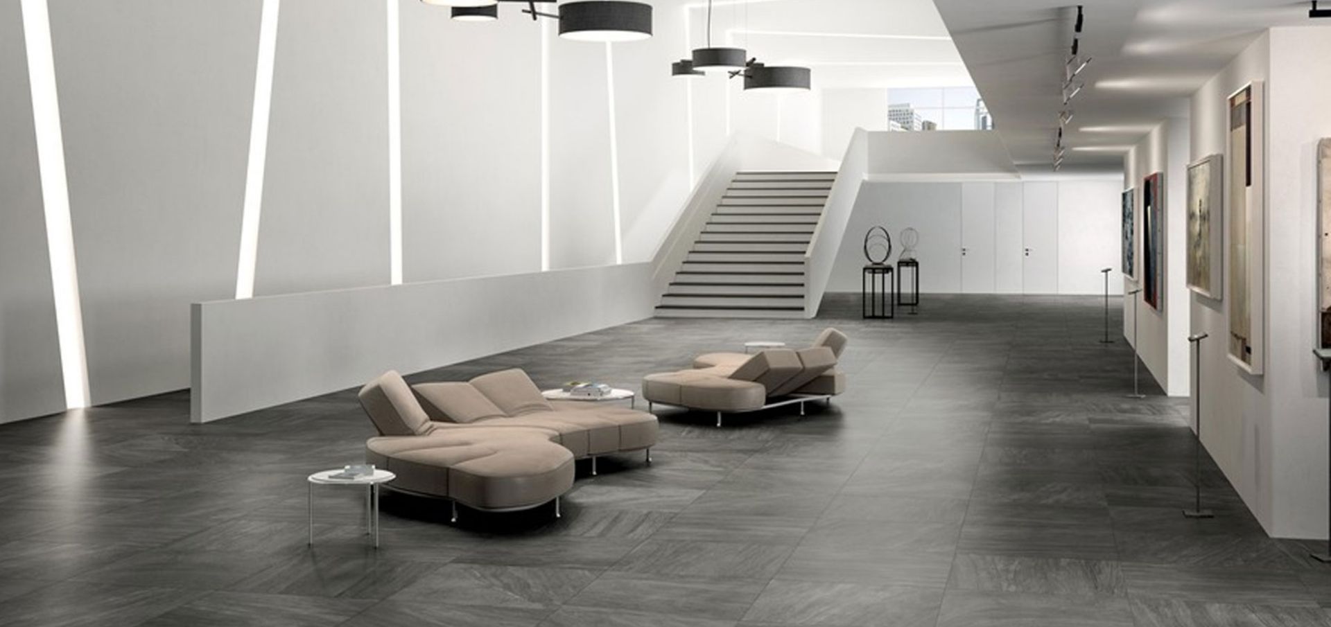 PureStone
Una vera e propria materia d’arredo, ricavata elaborando l’estetica di diverse pietre esistenti in natura. Purestone è un moderno grès porcellanato dai toni delicati e dalle venature discrete, mai eccessive.