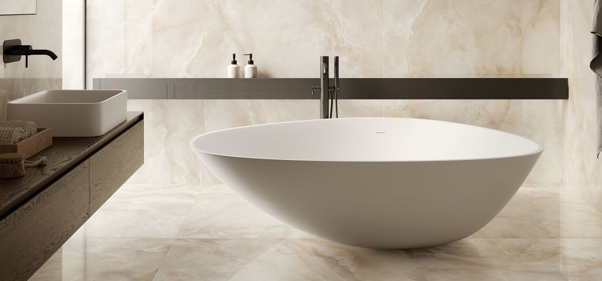 Majestic Onyx
La Majestic Onyx si ispira all’onice, una pietra preziosa dal fascino millenario. La varietà di sfumature e il caratteristico degradé di toni di colore rendono questo prodotto esclusivo, ideale per ambienti sofisticati. La collezione, adatta sia a pavimento che a rivestimento, si distingue per la precisione e l’accurato equilibrio tra venature, dettagli grafici e colori dalle tonalità delicate. Questa piacevole armonia data anche dall’abbinamento con altri materiali, quali legno o pietra, dona luminosità e calore agli spazi.
Majestic Onyx propone cinque varianti: Crystal Beige, Pale Azure, Pearl White, Smoky Grey e Iron Grey.