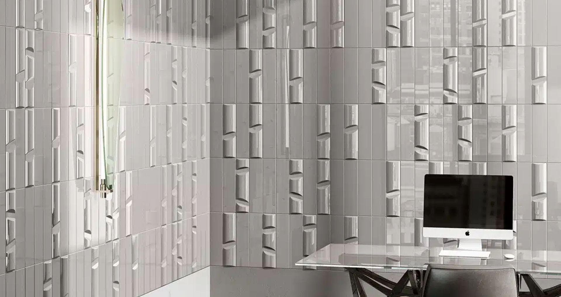Volume, nuova collezione di listelli per rivestimento di interni, disegnata da Storagemilano per Ceramica Bardelli, è caratterizzata da una tridimensionalità rilevante, capace di dare movimento e carattere alle pareti, attraverso ingombri e volumi diversi e generare interessanti giochi di luce e ombra. Un prodotto semplice e duttile, un “oggetto murale” capace, da solo o alle tinte unite della collezione Cromia, di trasformare qualsiasi superficie vuota e priva di contenuto in una parete dal forte carattere scenografico e architettonico. La collezione, perfetta per ambienti interni contract e domestici, è declinata in sei tonalità lucide, che vanno dal bianco al tortora, dal grigio al blue, che la trasformano in uno strumento decorativo versatile che si adatta ad ambienti classici e contemporanei.