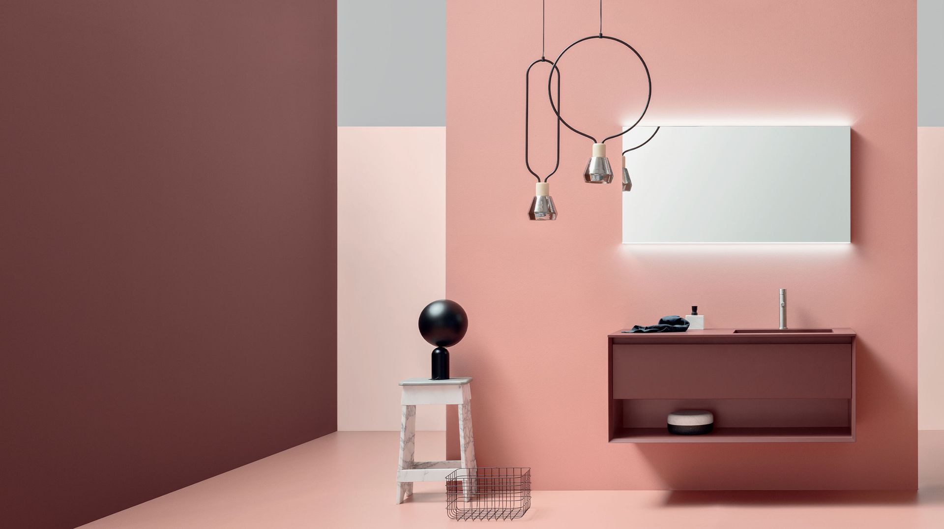 Caratterizzati da una particolare attenzione al dettaglio e da linee semplici e pulite, i mobili bagno della collezione Materia sono realizzati con materiali pregiati, come i legni rovere e noce antico e noce canaletto. Le texture materiche, essenziali ma profonde, permettono di enfatizzare ogni mobile realizzando soluzioni d’arredo bagno di design che fanno risaltare forme, colori ed essenze e conferendo ad ogni arredo un raffinato equilibrio. Composizioni complete e funzionali, per arredare con stile anche spazi ridotti.