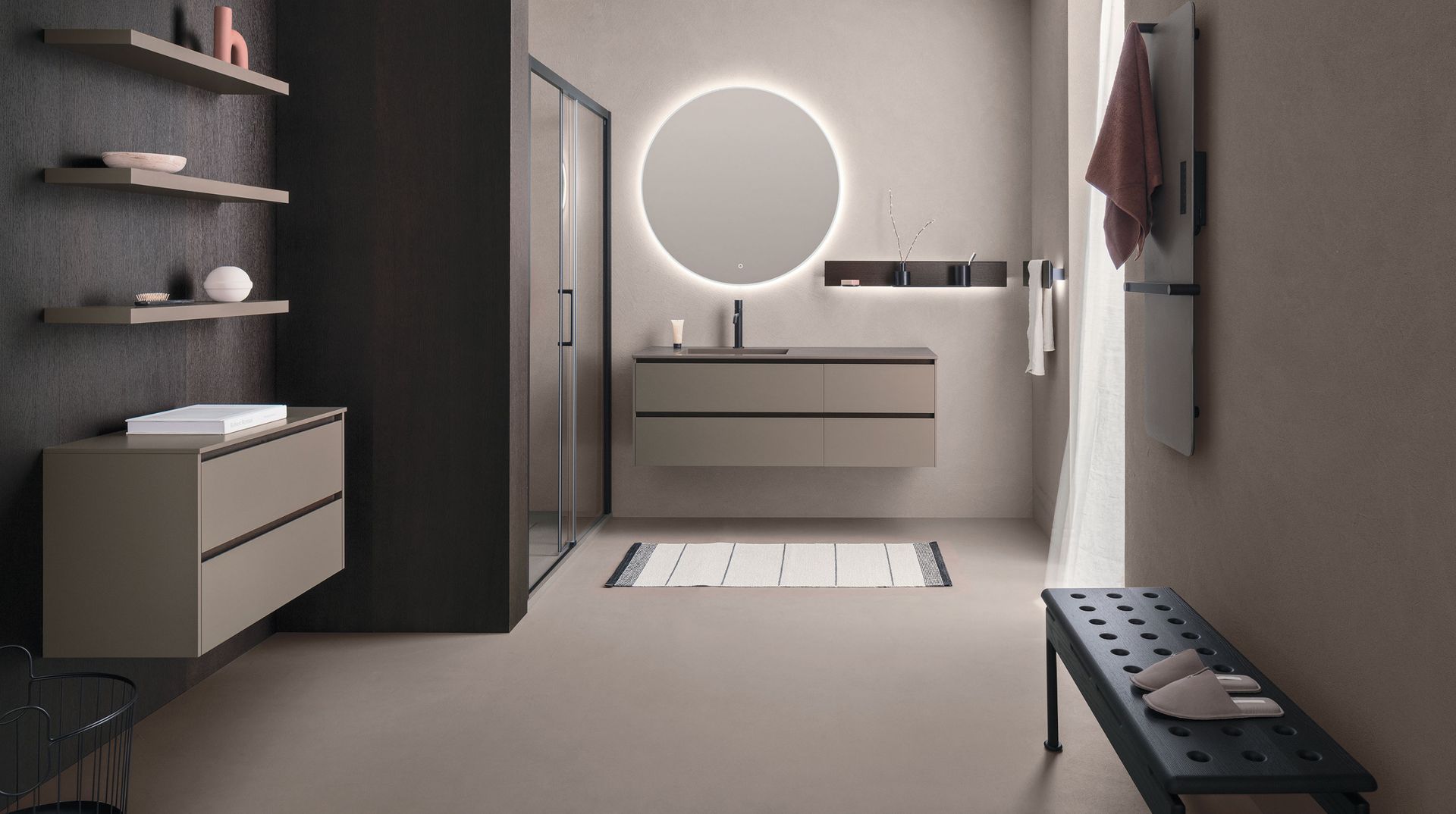 La collezione di arredo bagno Sky esprime essenzialità ed eleganza grazie ai mobili bagno moderni e di design, dalle linee rette e sofisticate. Un progetto dove razionalità ed estetica coincidono e si raffigurano in sapienti composizioni di materiali e volumi, espressione di una profonda cultura dell’arredo. Sky, da sempre caratterizzato dall’anta liscia, amplia la sua collezione ed è ora disponibile in quattro nuove varianti “special”, Sky U, Sky Gola, Sky Ondina e Sky Pregiati, arredando differenti ambienti bagno con una raffinata armonia.