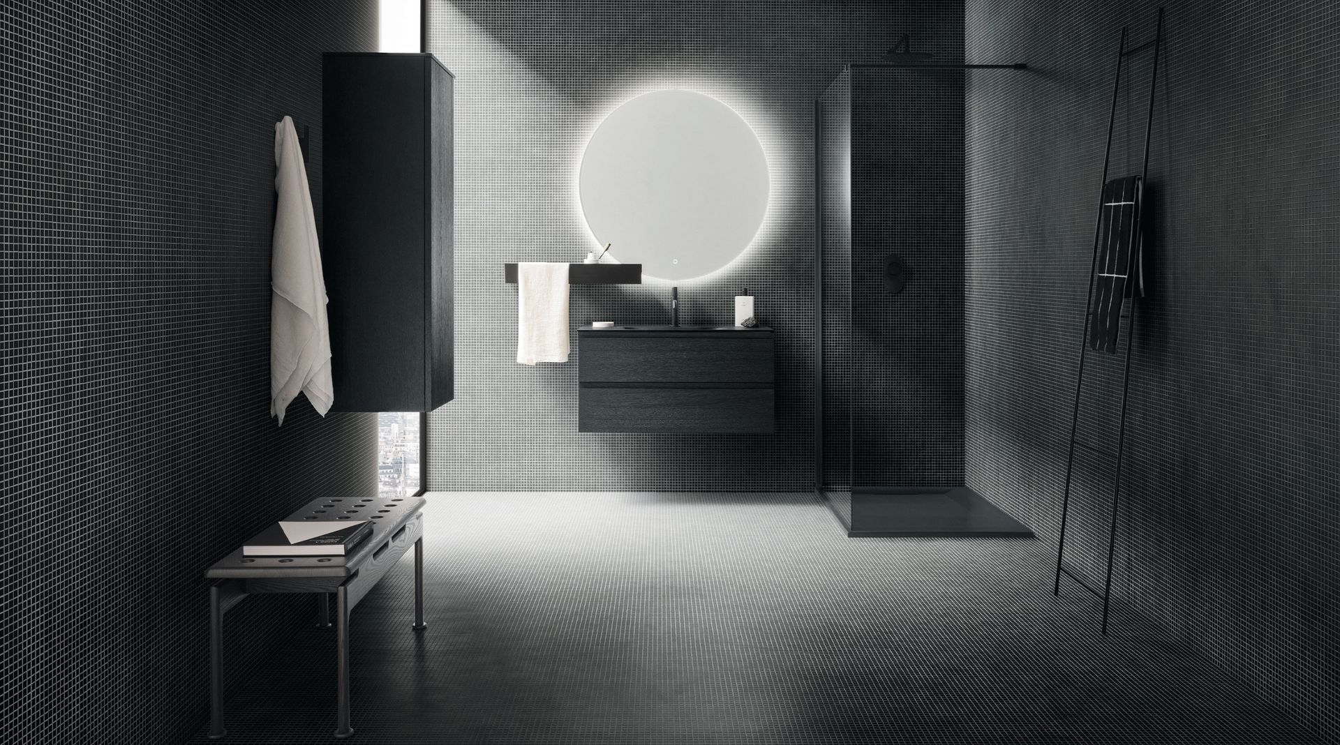L’arredo bagno Street si caratterizza per la comoda presa integrata nell’anta, un elemento estetico e funzionale, principe della collezione. Praticità e raffinatezza vivono in perfetta sintonia creando soluzioni semplici e ambienti bagno più ricercati, dall’esclusiva qualità Made in Italy. I volumi essenziali e senza tempo incontrano la vasta modularità della collezione e coniugano ricercatezza ed eleganza, adattandosi facilmente ad ogni ambiente bagno.
